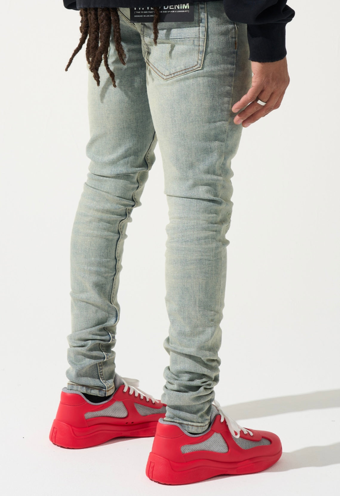 “AURA” jeans