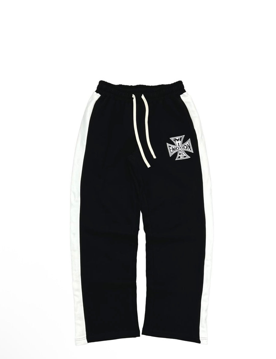 Emotion quarter pants